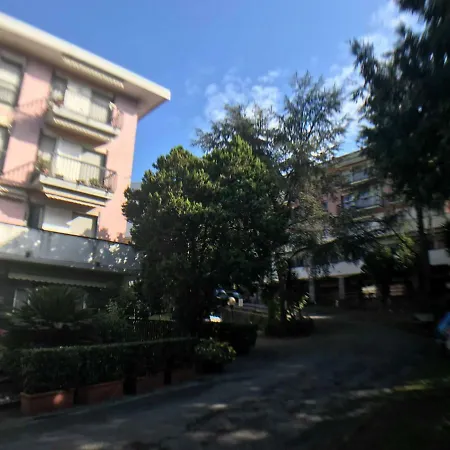 Del Golf - Secured Parking - Apartmán